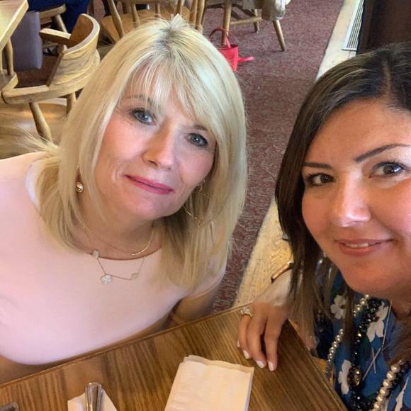 Meet your Posher, Karen - Picture 1 of 1